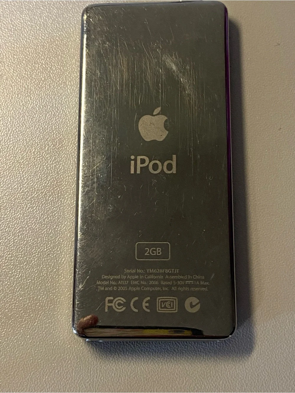 Apple iPod Nano 1st Gen 2GB Black A1137 2005 Tested Powers On Battery Bad